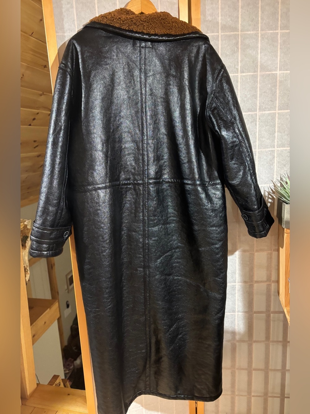 NWOT We the Free London Vegan Faux Leather Trench Coat W/ Brown Sherpa Lining M - Picture 12 of 15
